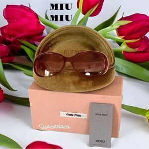 MIU MIU M LOGO PINK SUNGLASSES AUTHENTIC COMES WITH CASE AND BOX 1F4538
